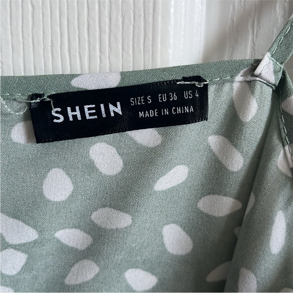 Green Patterned Women's Dress - Picture 6 of 9
